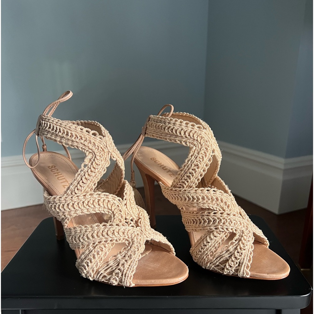 NWT Schutz Glaucia Heels Natural
